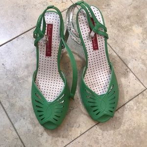 Green peep toe heels